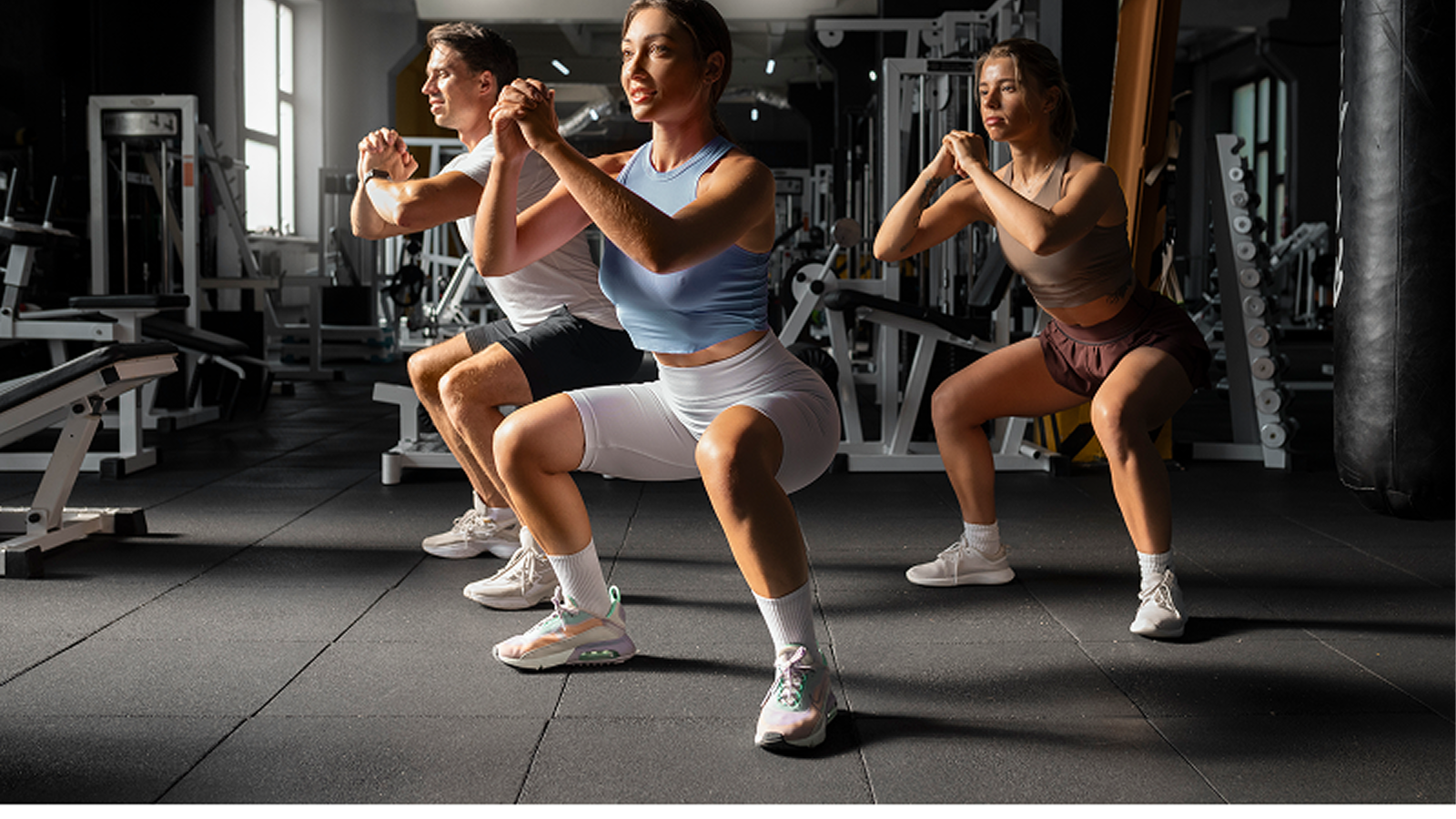 Người tập luyện trong Phòng Gym/Fitness