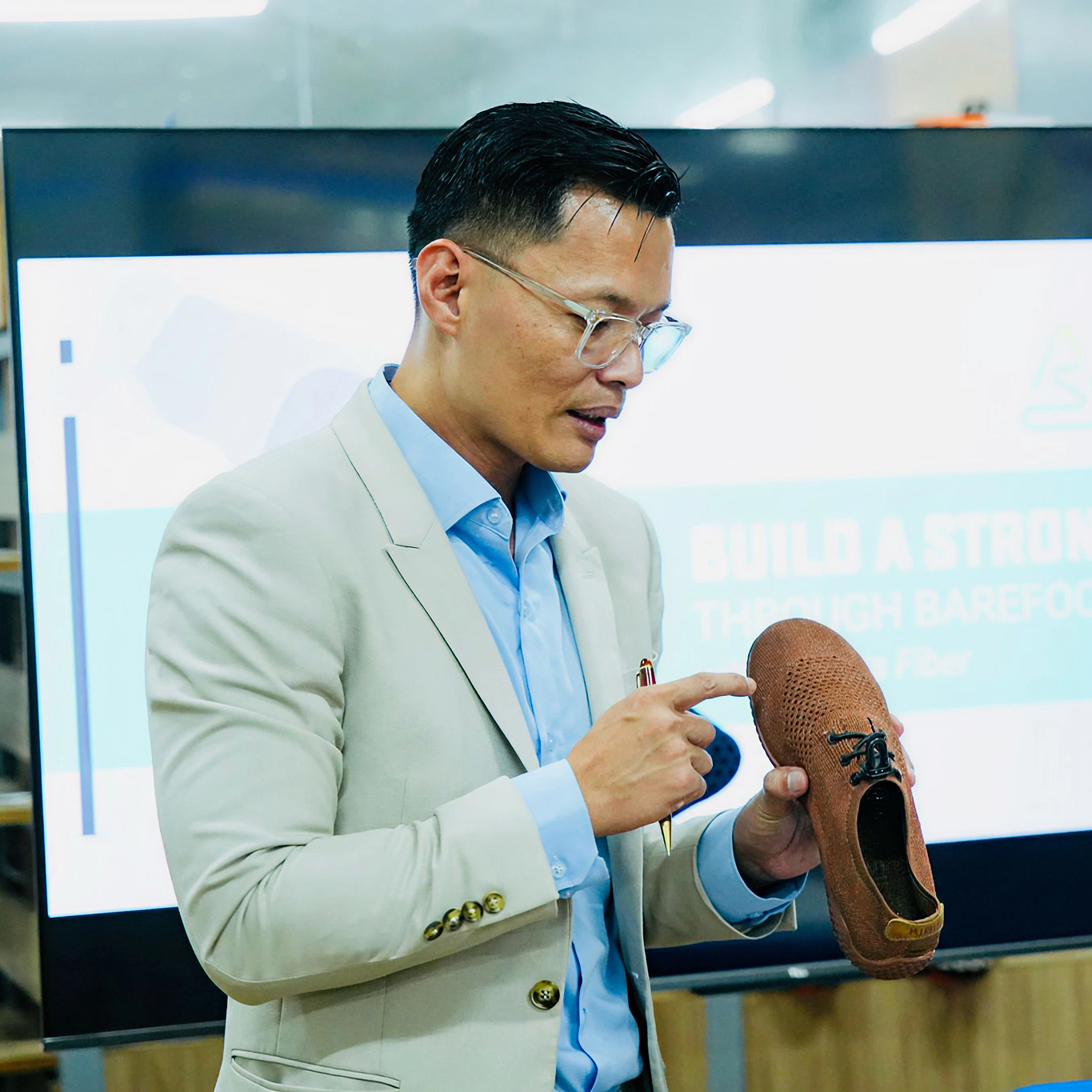 Vincent Vu — CEO & Founder Kinis